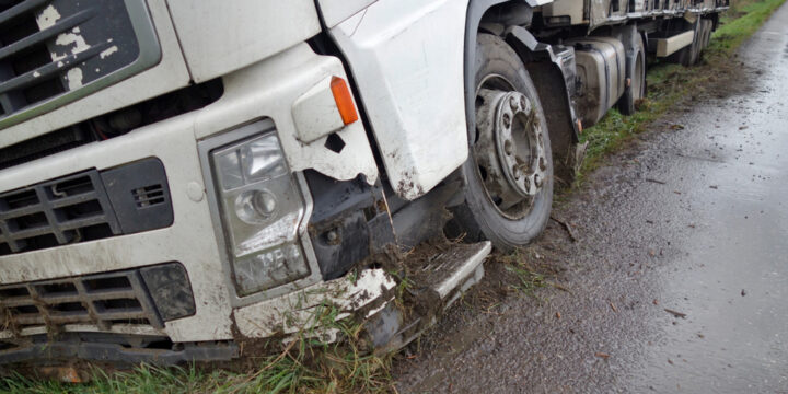 Why Truck Accident Cases in Santa Cruz Require a Closer Look